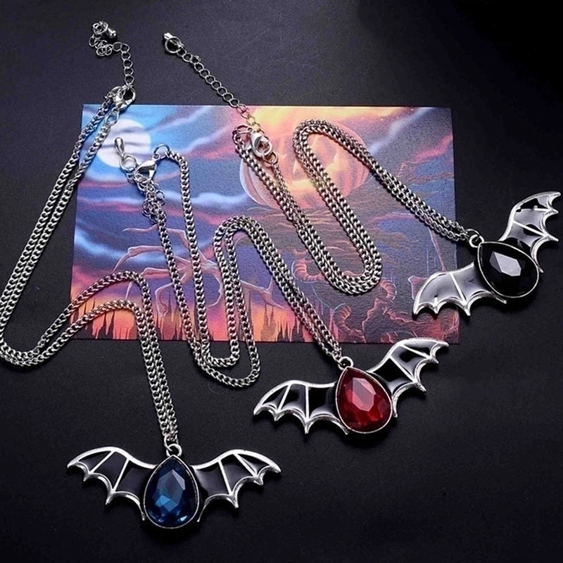 Gothic Bat Alloy Inlay Rhinestones Halloween Men’S Pendant Necklace