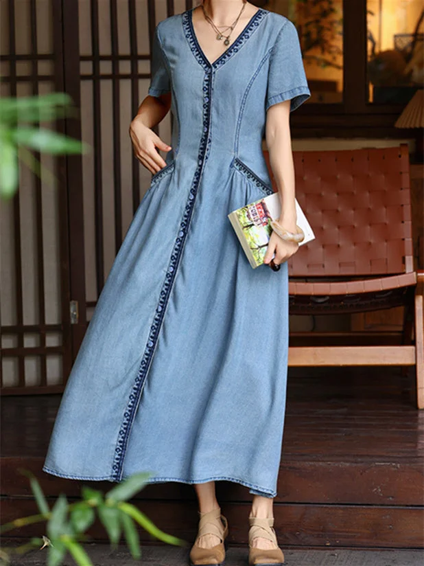 Women's Denim Embroidery Short Sleeve V-Neck Dress