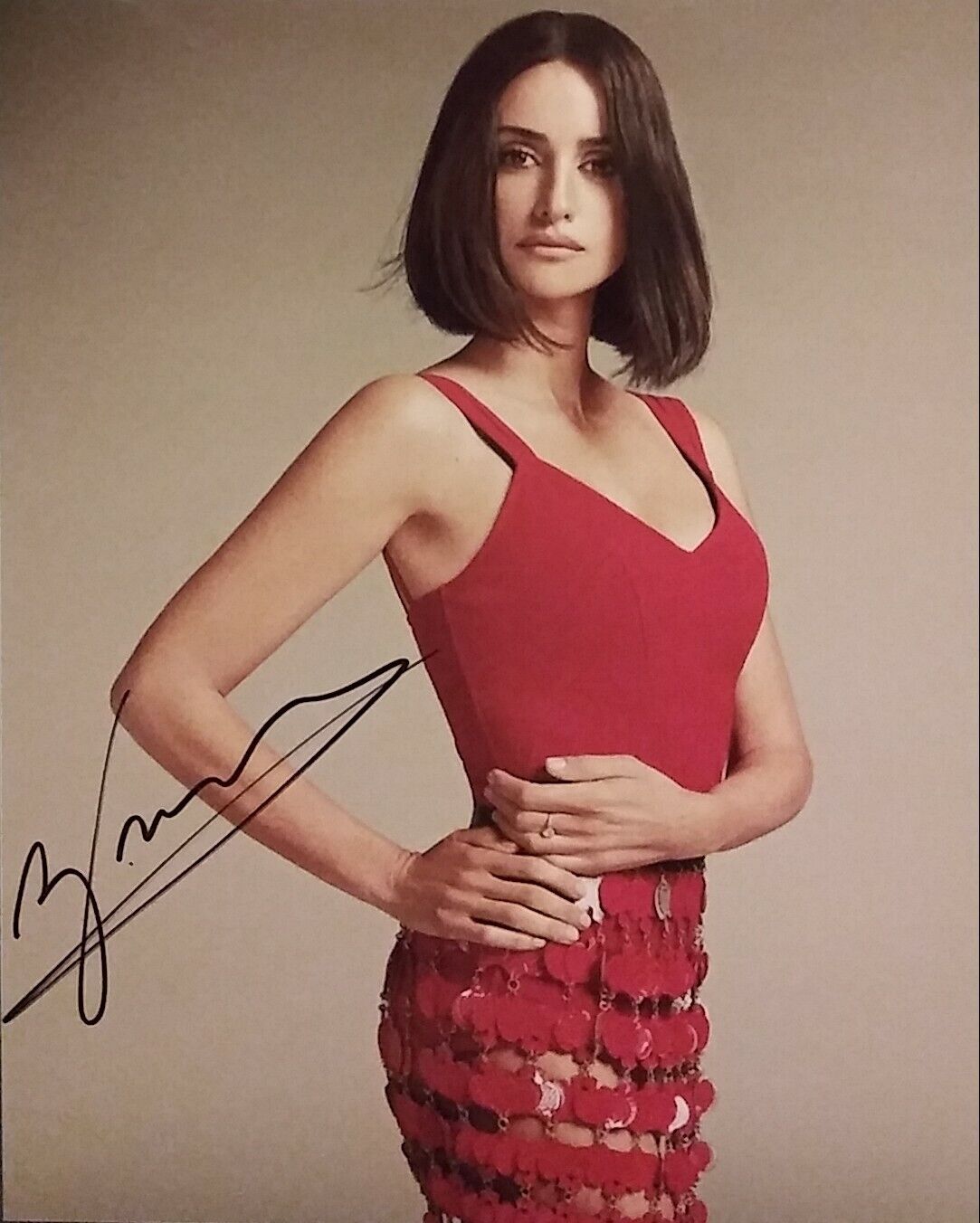 Penelope Cruz signed 8 x 10