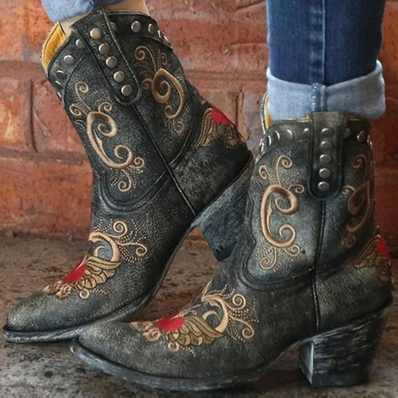 Retro Embroidery Black Western Boots