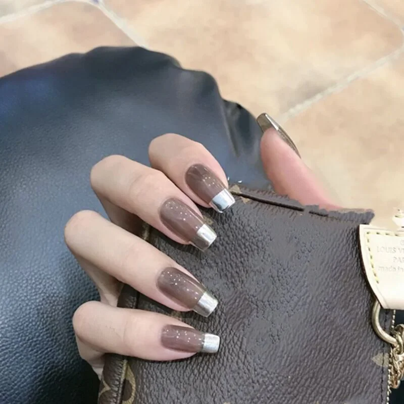 24pcs/Set Simple French False Nails Short Design Nude Pink Full Fingernail  Decal Acrylic Nail Art Tips Press on nails with Glue-Nail Inspo