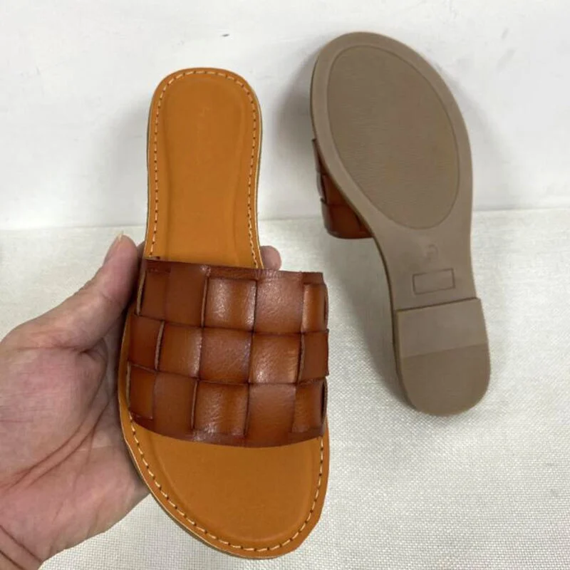 Qengg Ladies Slides Trendy Large Size Women Shoes Square Leather Fashion Personality Flat Bottom Candy Color Female Slippers