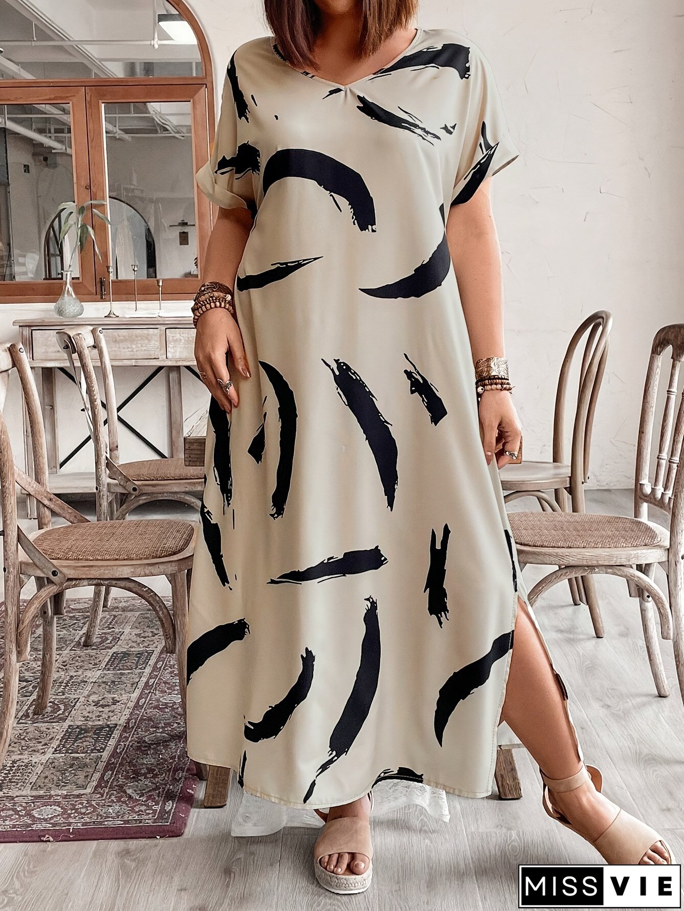 Plus Size Women short-sleeved printed slit dress