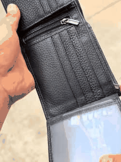 Vintage leather men wallet overall display