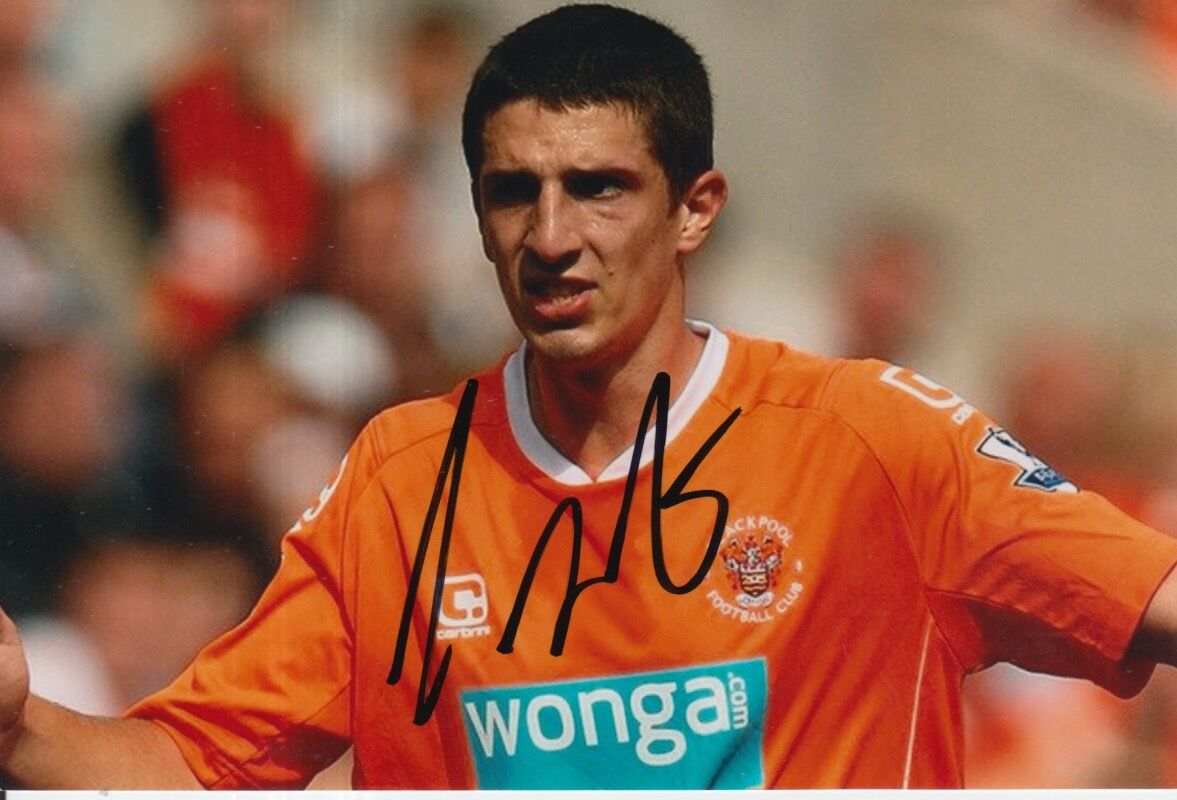 BLACKPOOL HAND SIGNED CRAIG CATHCART 6X4 Photo Poster painting 2.