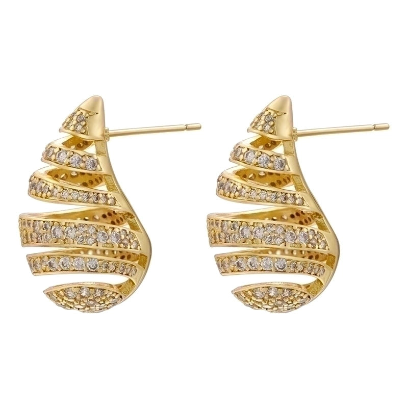 1 Pair Casual Elegant Minimalist Water Droplets Flower Plating Inlay Copper Artificial Pearls Zircon 18k Gold Plated Earrings Ear Studs