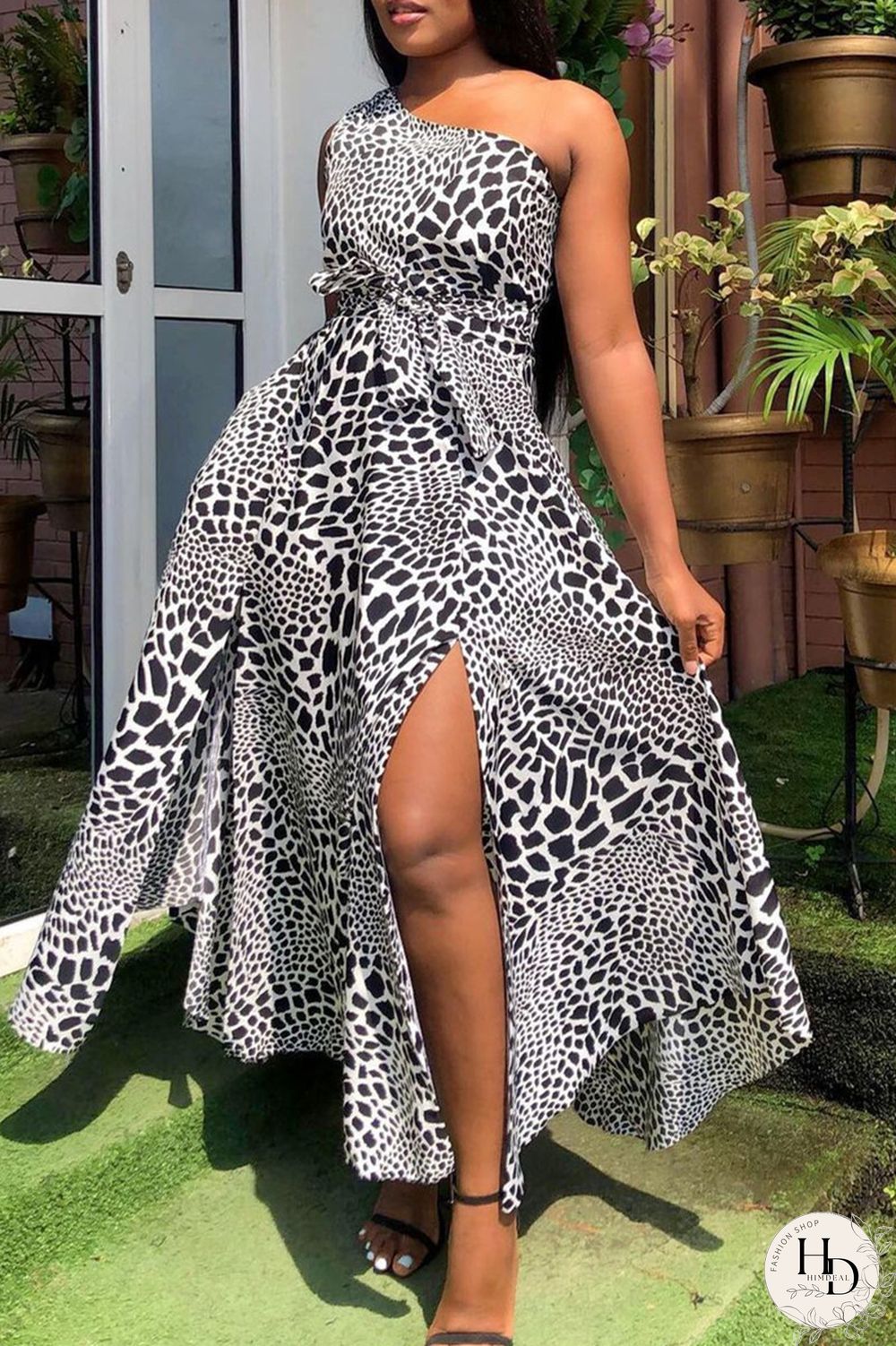 White Fashion Sexy Print Slit One Shoulder Sleeveless Dress