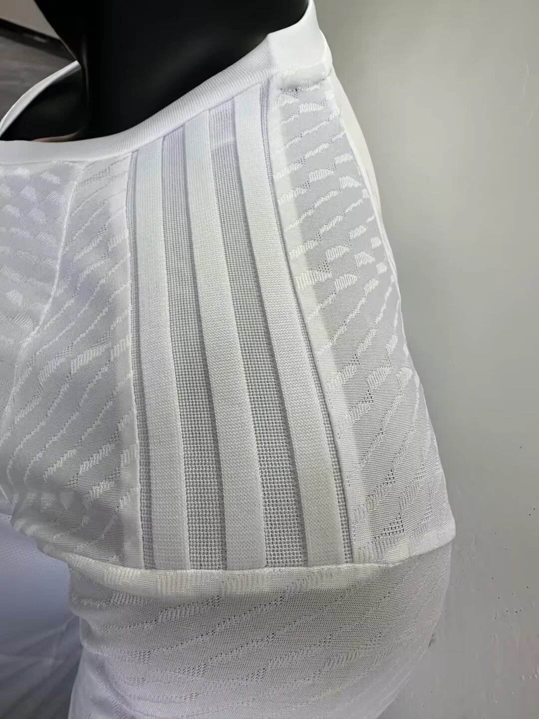 2024-2025 Arsenal Joint Version White Player Version Football T-Shirt Thai Quality