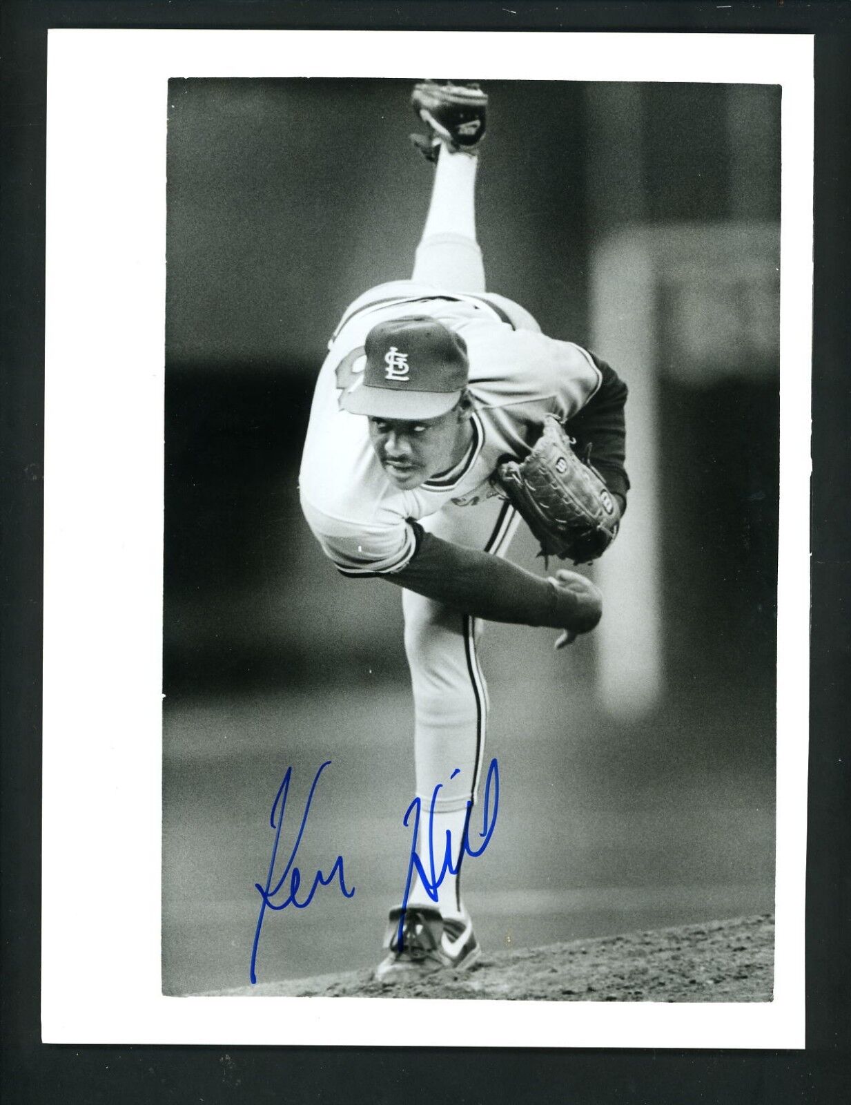 Ken Hill Signed Autographed 7 1/2 x 10 Original B&W Photo Poster painting St. Louis Cardinals