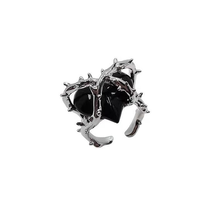 Imprisoned Heart Metal Thorn Love Ring
