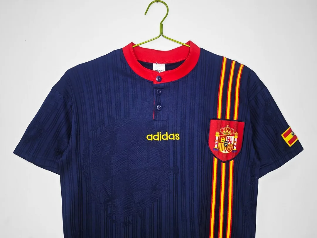 Retro Spain 1996 Away Football T-Shirt Thai Quality