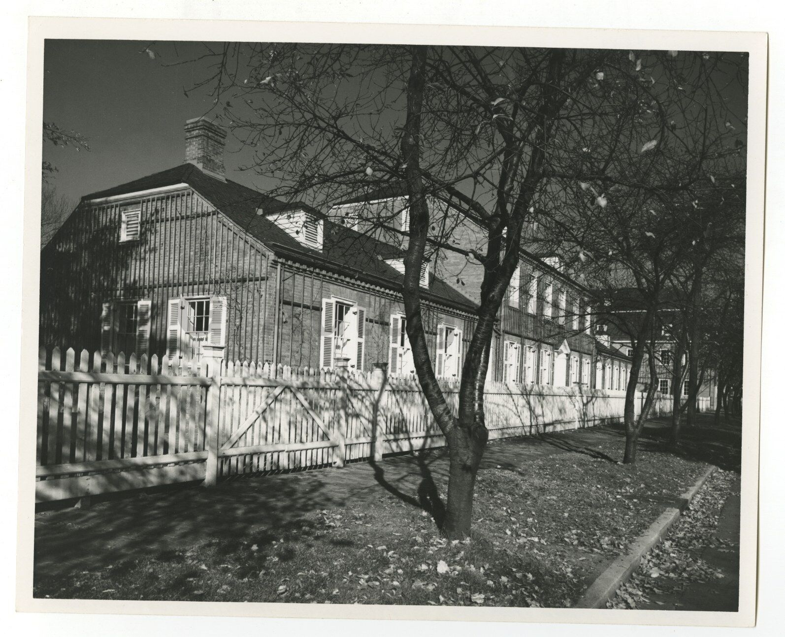 Pennsylvania History - Vintage 8x10 Publication Photo Poster paintinggraph - Old Economy Village