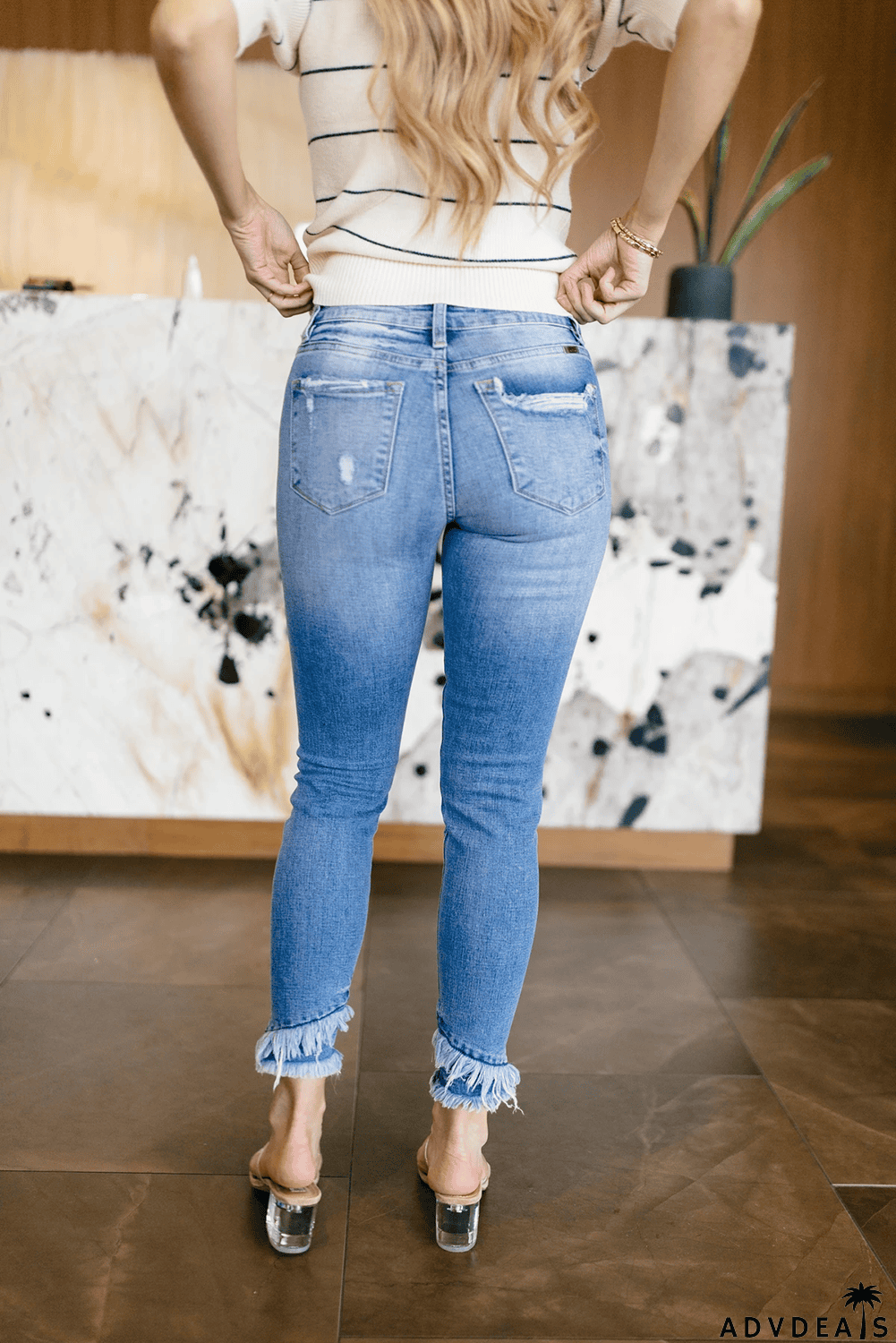 Distressed Mid Rise Skinny Denim Pants