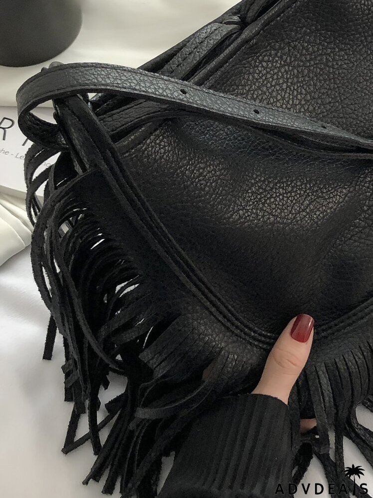 Fringe Decor Shoulder Bag