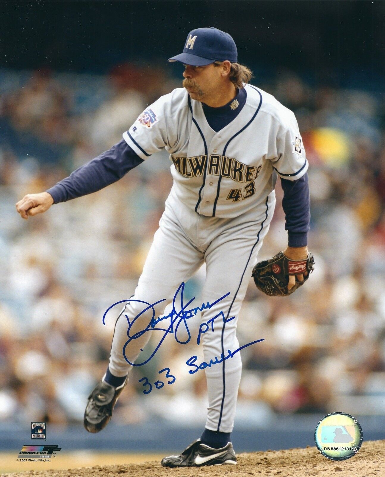 Autographed 8x10 DOUG JONES 303 Saves