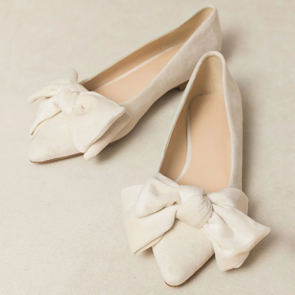 YDN Ivory Pointed Toe Bow Decor Elegant Flat Shoes for Women