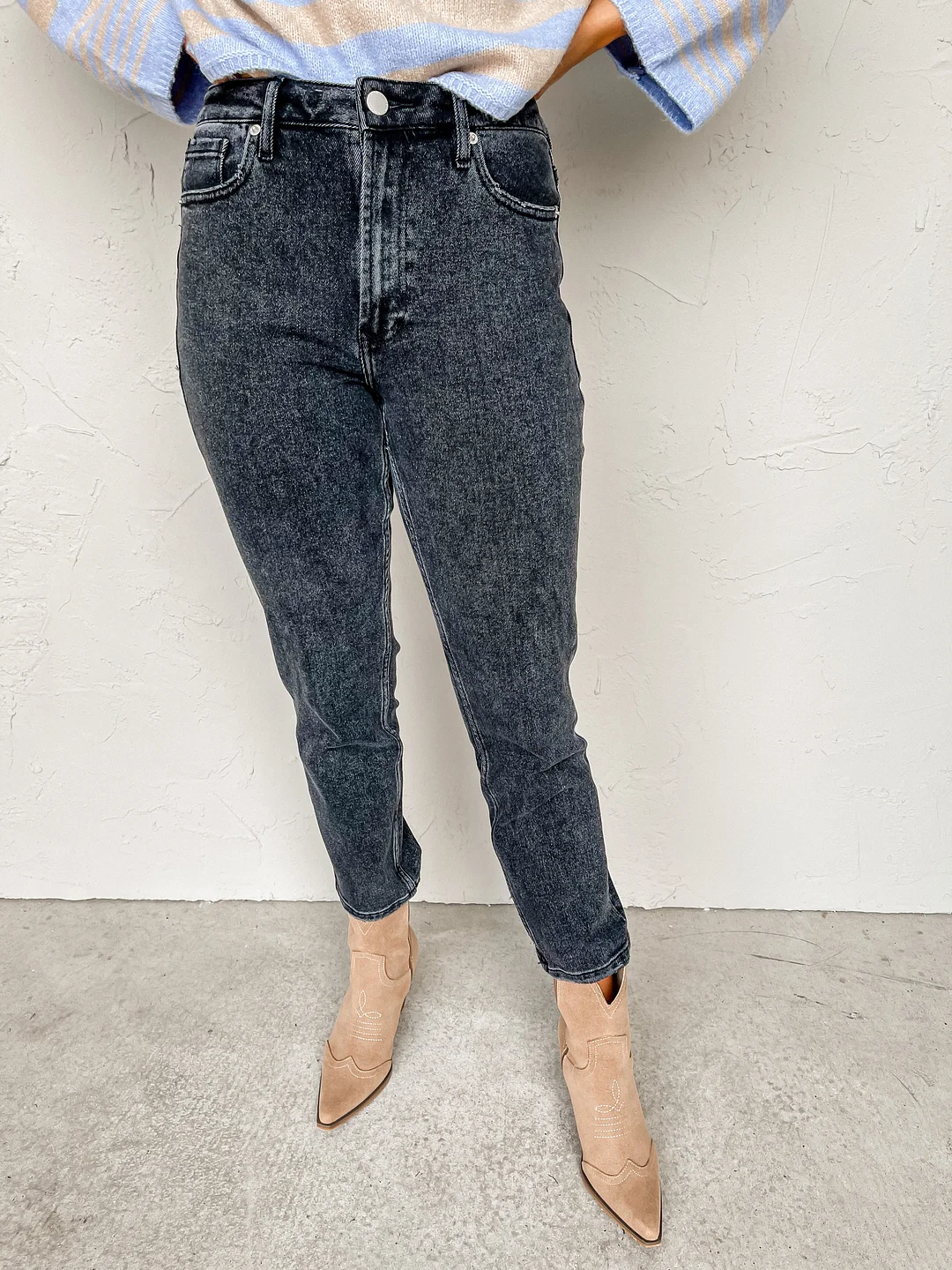 Jodi Super High Rise Straight Jeans-Washed Down Black