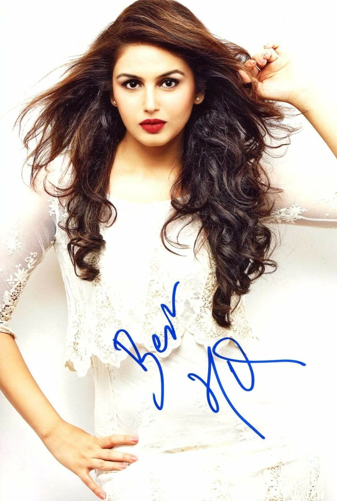 Huma Qureshi ACTRESS MODEL autograph, In-Person signed Photo Poster painting