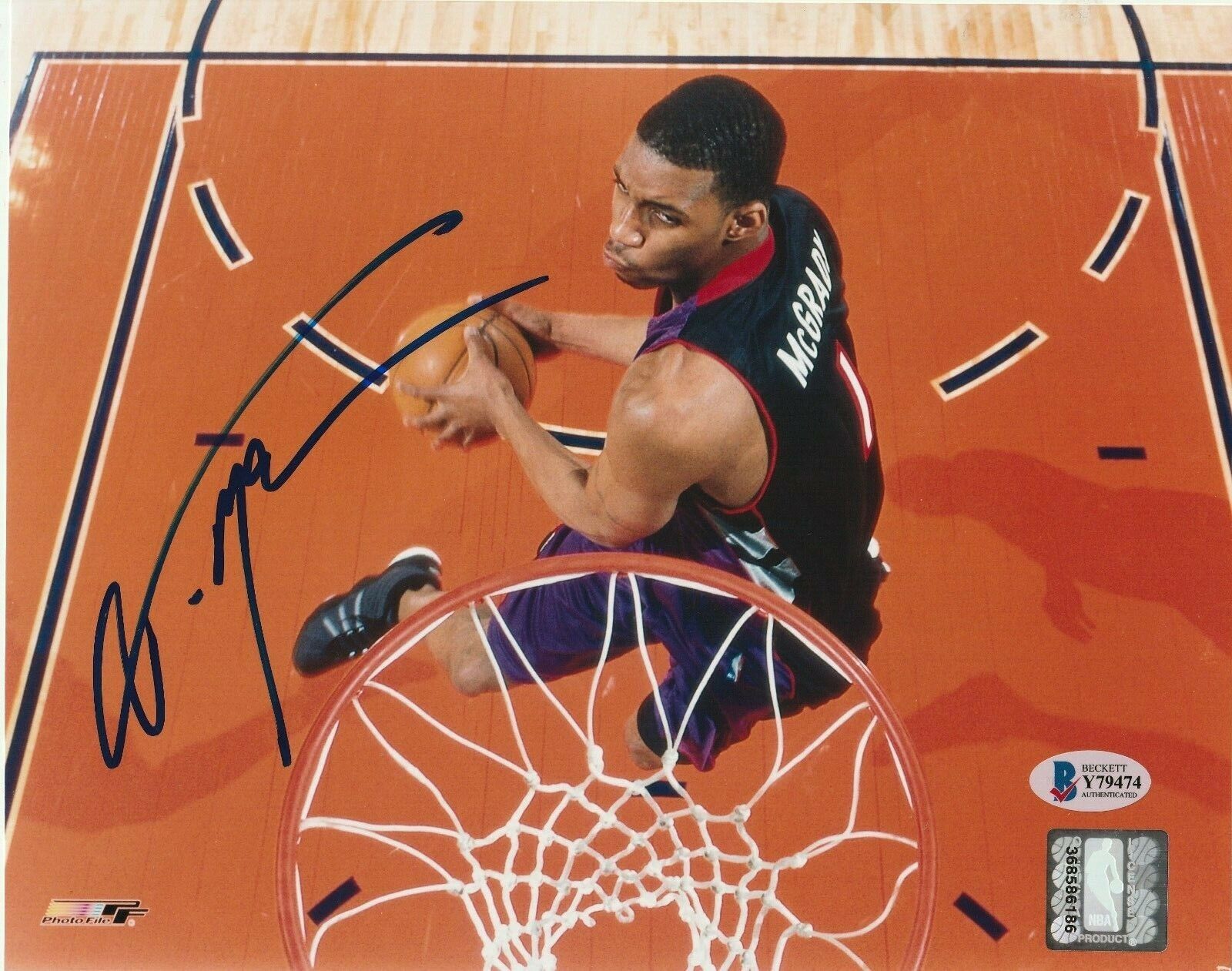 TRACY McGRADY Signed Toronto RAPTORS 8x10 Photo Poster painting w/ Beckett COA (BAS)