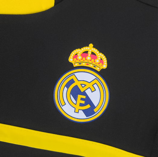 Retro 2011/2012 Real Madrid Goalkeeper Black Football Shirt Thai Quality