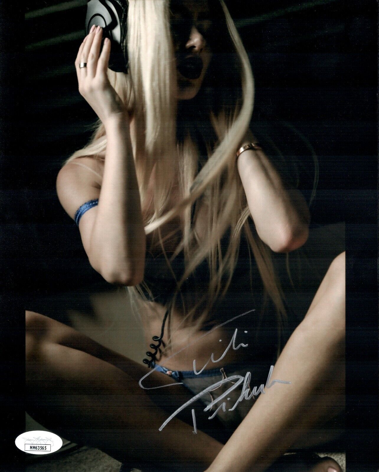 TITI PIKULA Hand Signed SEXY Model 8x10 Photo Poster painting IN PERSON Autograph JSA COA Cert