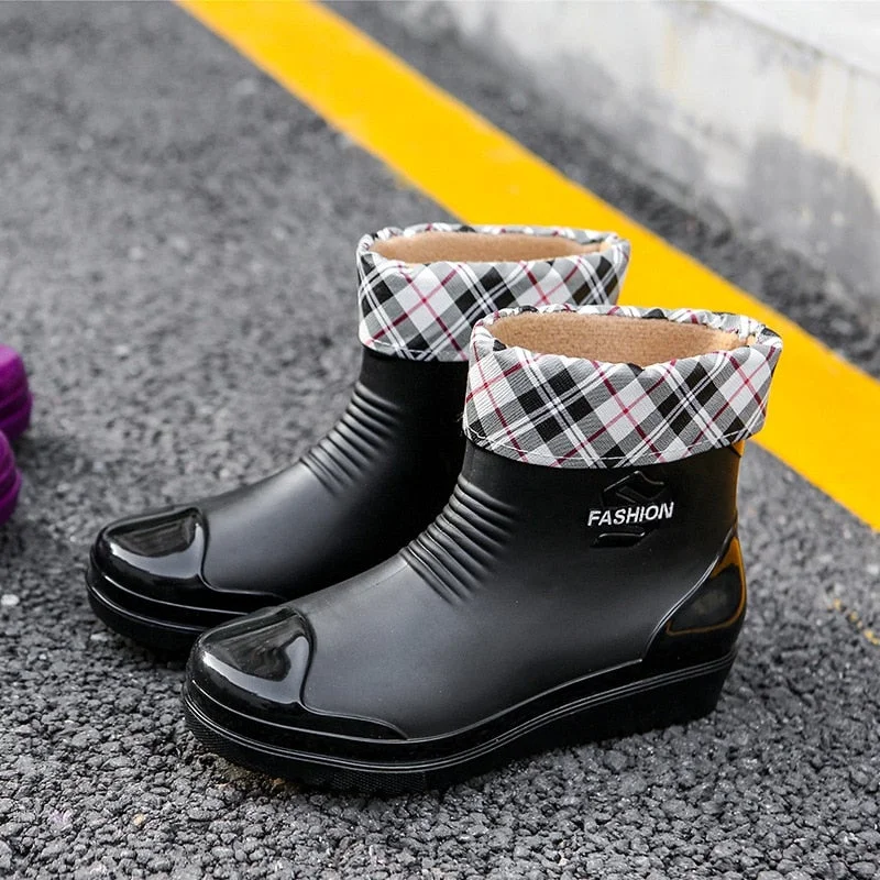 Four Seasons Fashion Outer Wear Women's Winter Water Boots Rubber Shoes Rain Boots New Ankle Boots Pure Color Purple Rain Boots