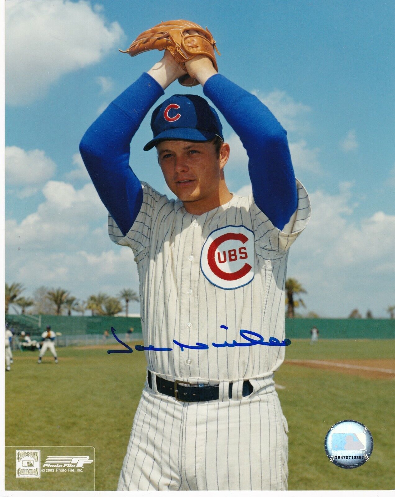 JOE NIEKRO CHICAGO CUBS ACTION SIGNED 8x10