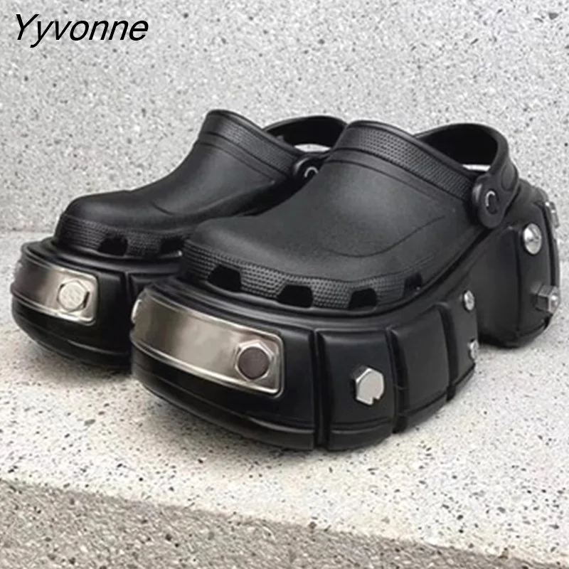 Yyvonne NEW punk metal rivets Sandals Women Slippers Platform Sandals Outdoor Clogs Thick Street Beach Slippers Flip Flops Garden Shoes 521-1
