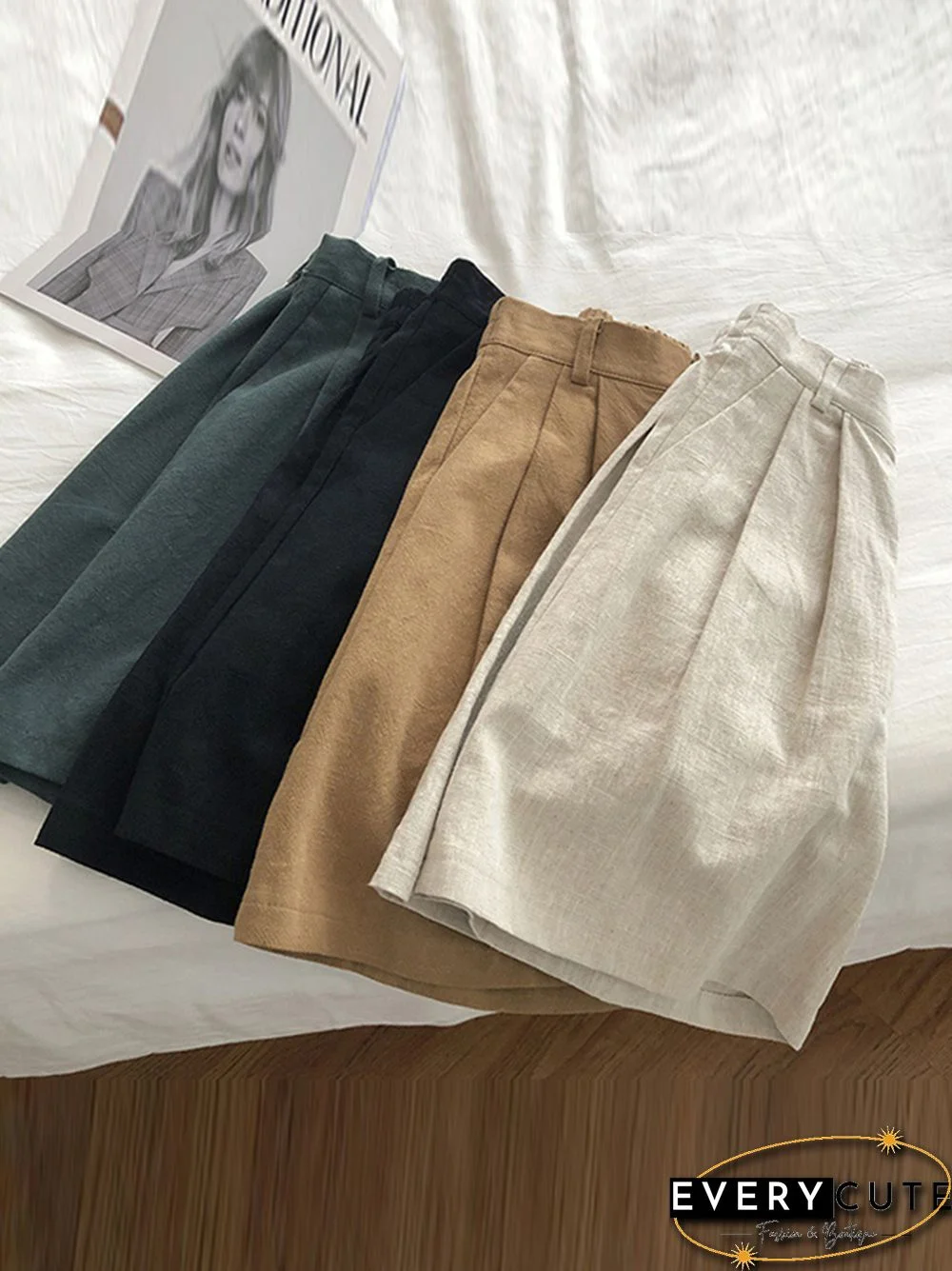 Loose Wide Leg Elasticity Pleated Solid Color Shorts