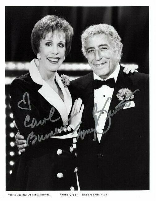 CAROL BURNETT and TONY BENNETT signed autographed original press 8x10 Photo Poster painting