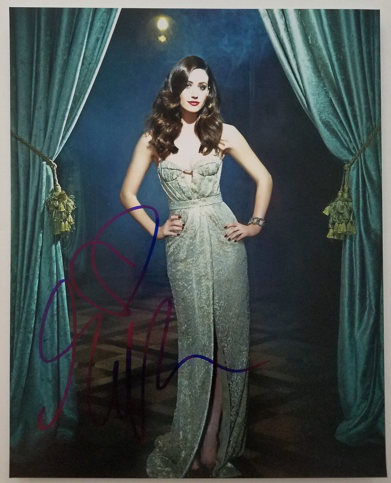 Emmy Rossum Signed 8x10 Photo Poster painting Actress Shameless Phantom Of The Opera RAD