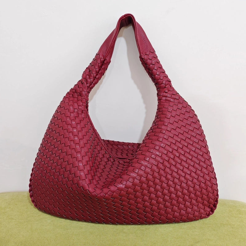Women’s Medium Pu Leather Solid Color Streetwear Weave Dumpling Shape Zipper Handbag