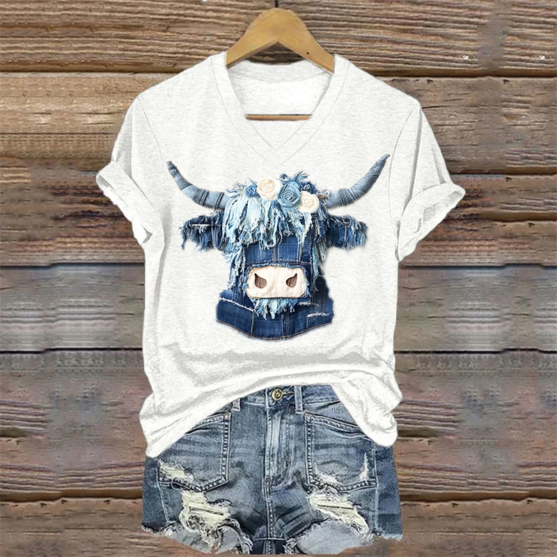 Vintage Highland Cow With Roses Denim Art T Shirt