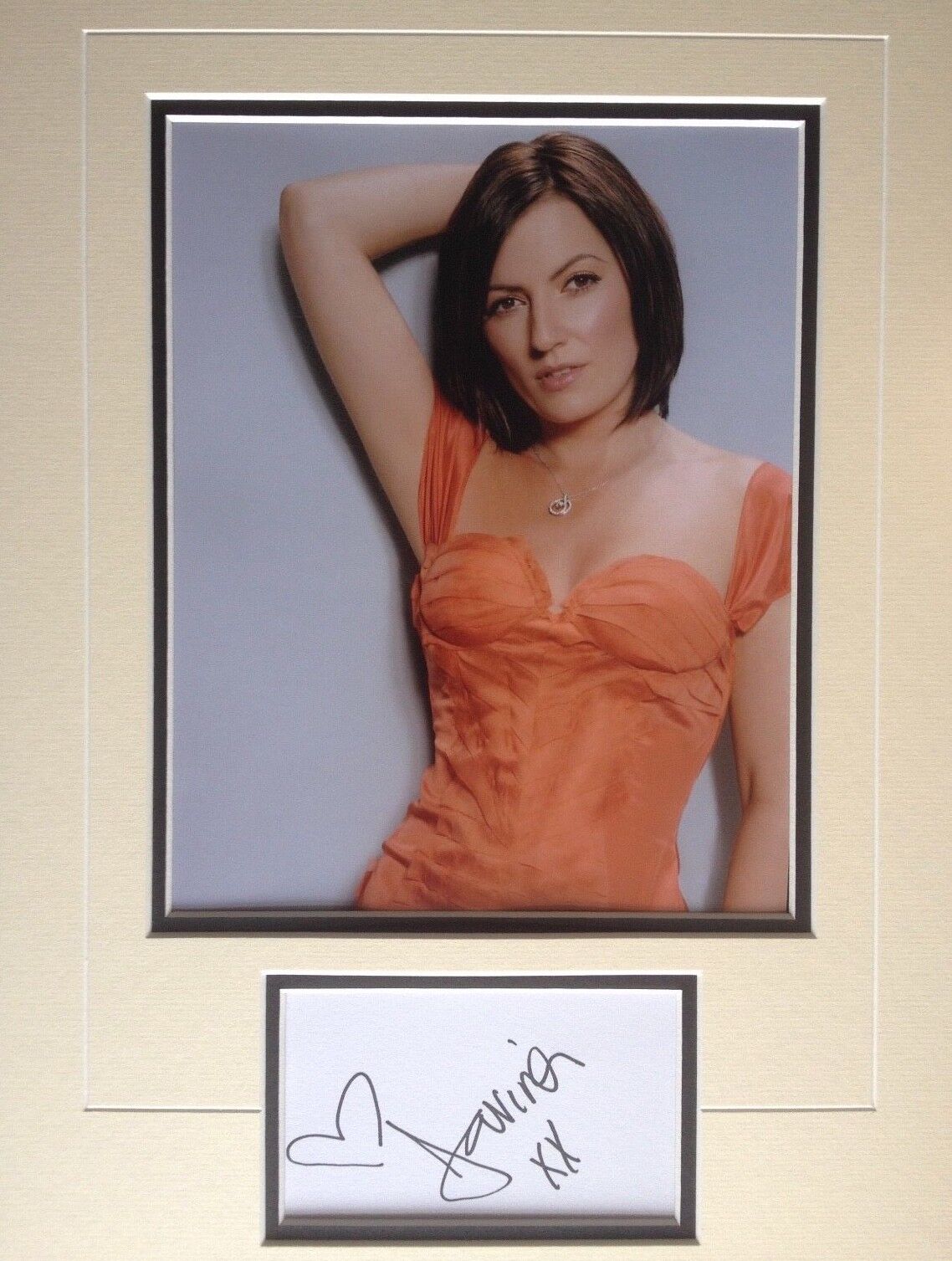 DAVINA McCALL - POPULAR TV PRESENTER - SUPERB SIGNED Photo Poster painting DISPLAY