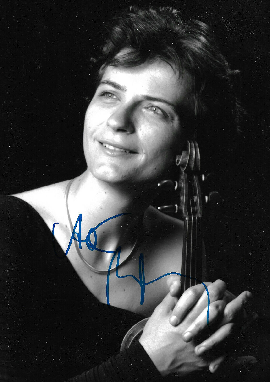 Antje Weithaas Violinist signed 8x12 inch Photo Poster painting autograph