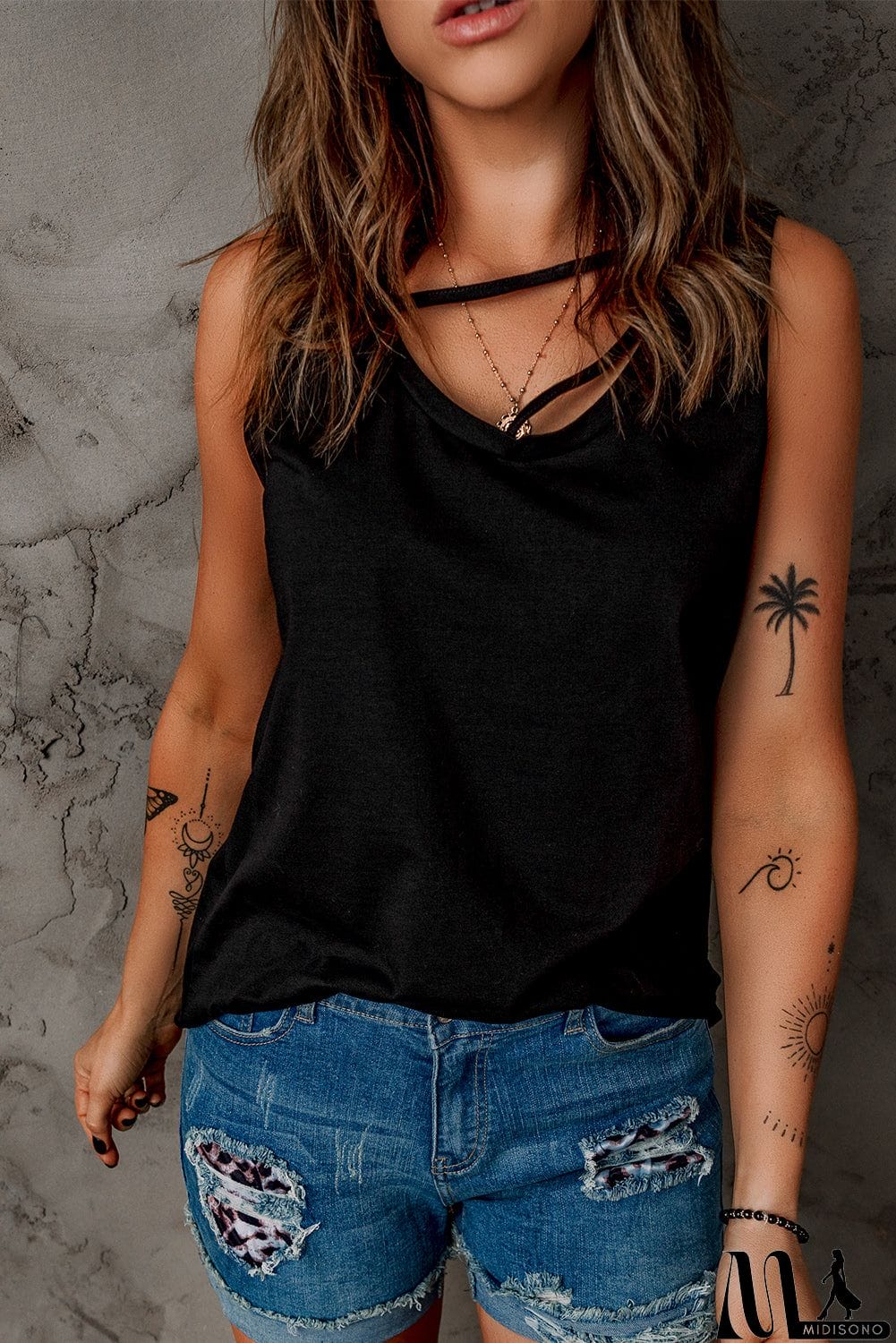 MidiSono - Casual Black Strappy Tank Top
