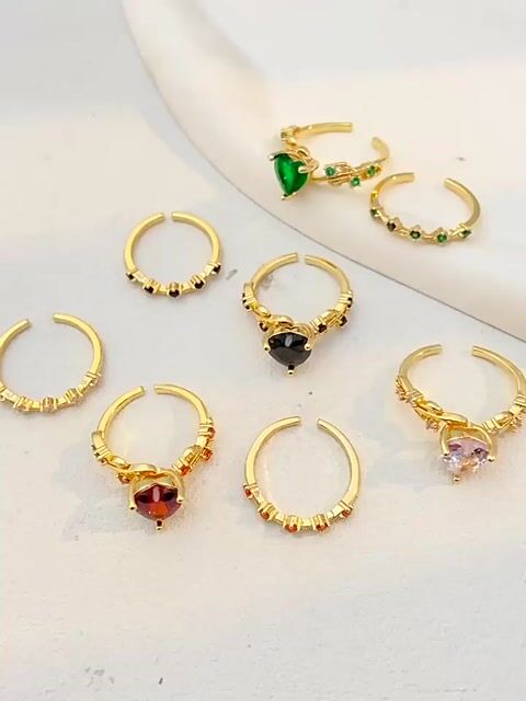 Copper and zirconia heart set ring