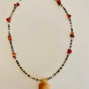 Pornhint Zuni Fetish Carved Animal Bear in Red Aventurine and Red Agate necklace