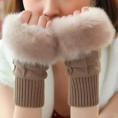 Kawaii Fluffy Knitting Open Gloves SP1711022
