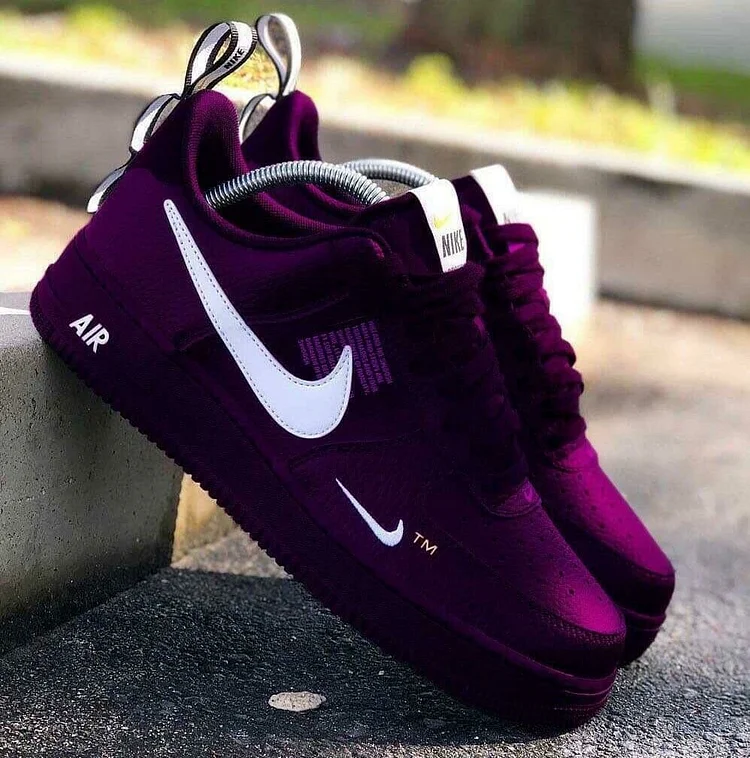 NIKE® Court Borough Mid 2