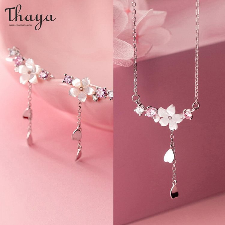 Thaya 925 Silver Shell Flower Necklace+925 Silver Shell Flower Stud Earrings Suit