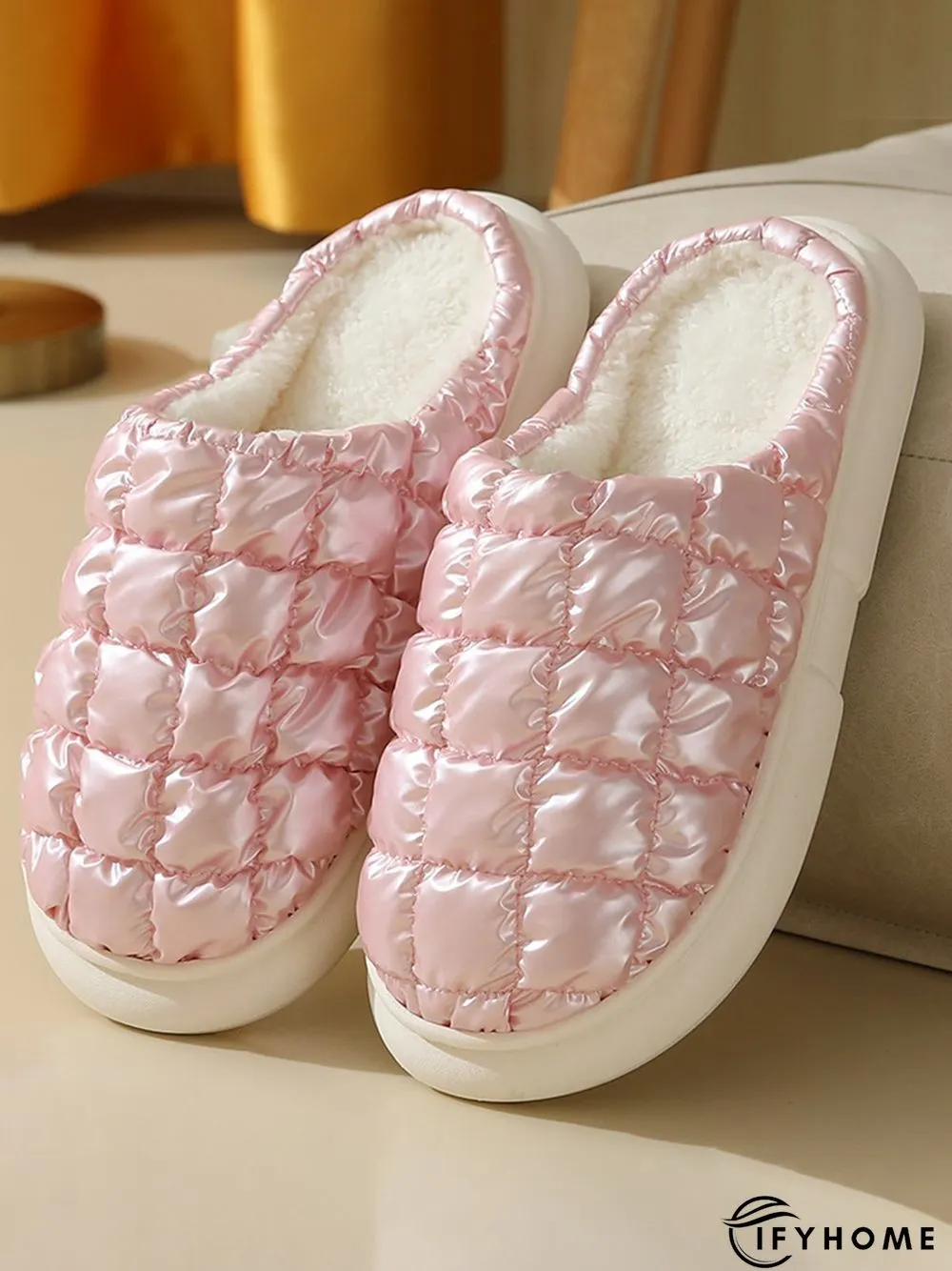 Thermal Lined Quilted Bedroom Slippers | IFYHOME