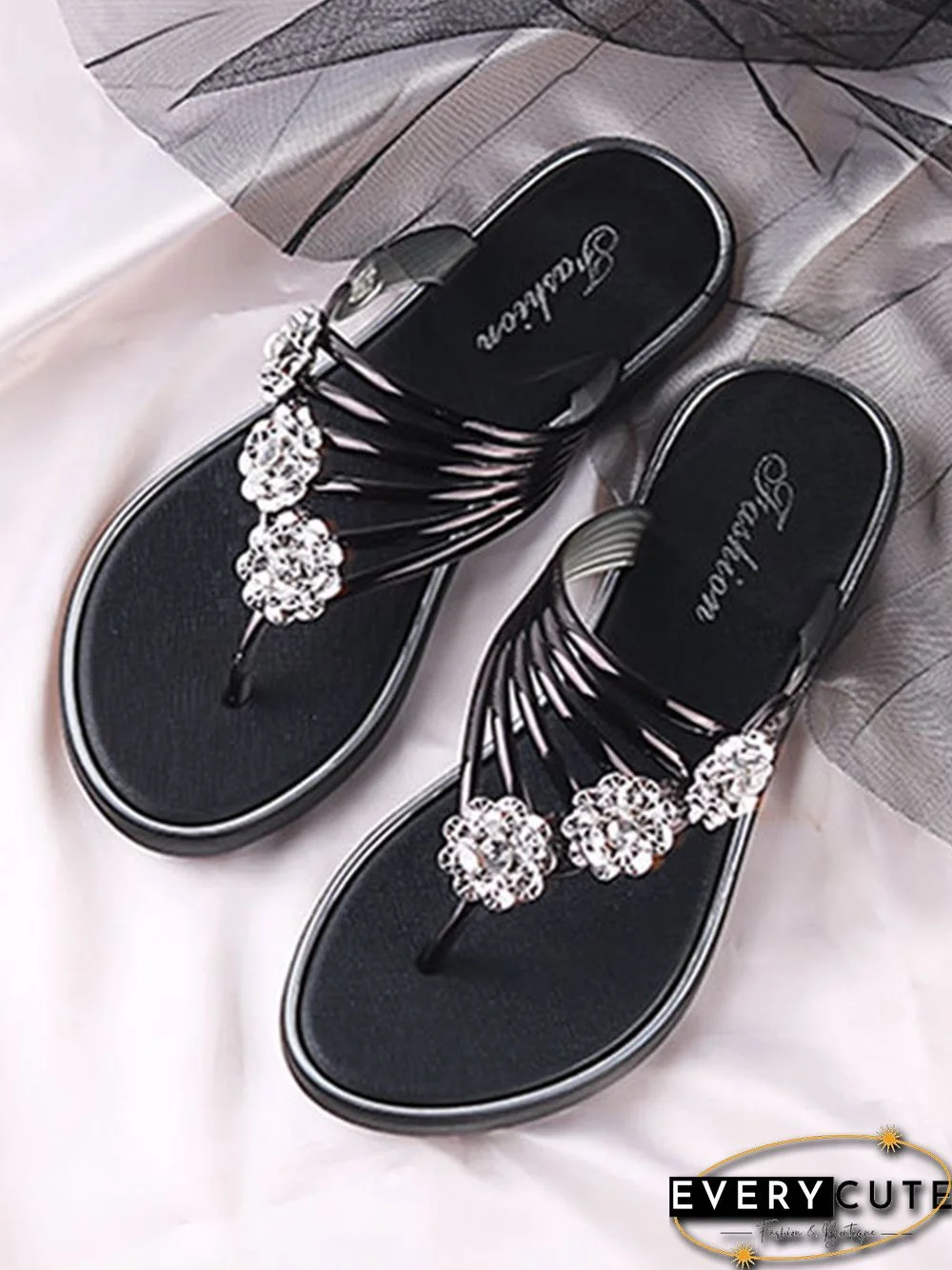 Women's Diamond Flat Thong Sandals