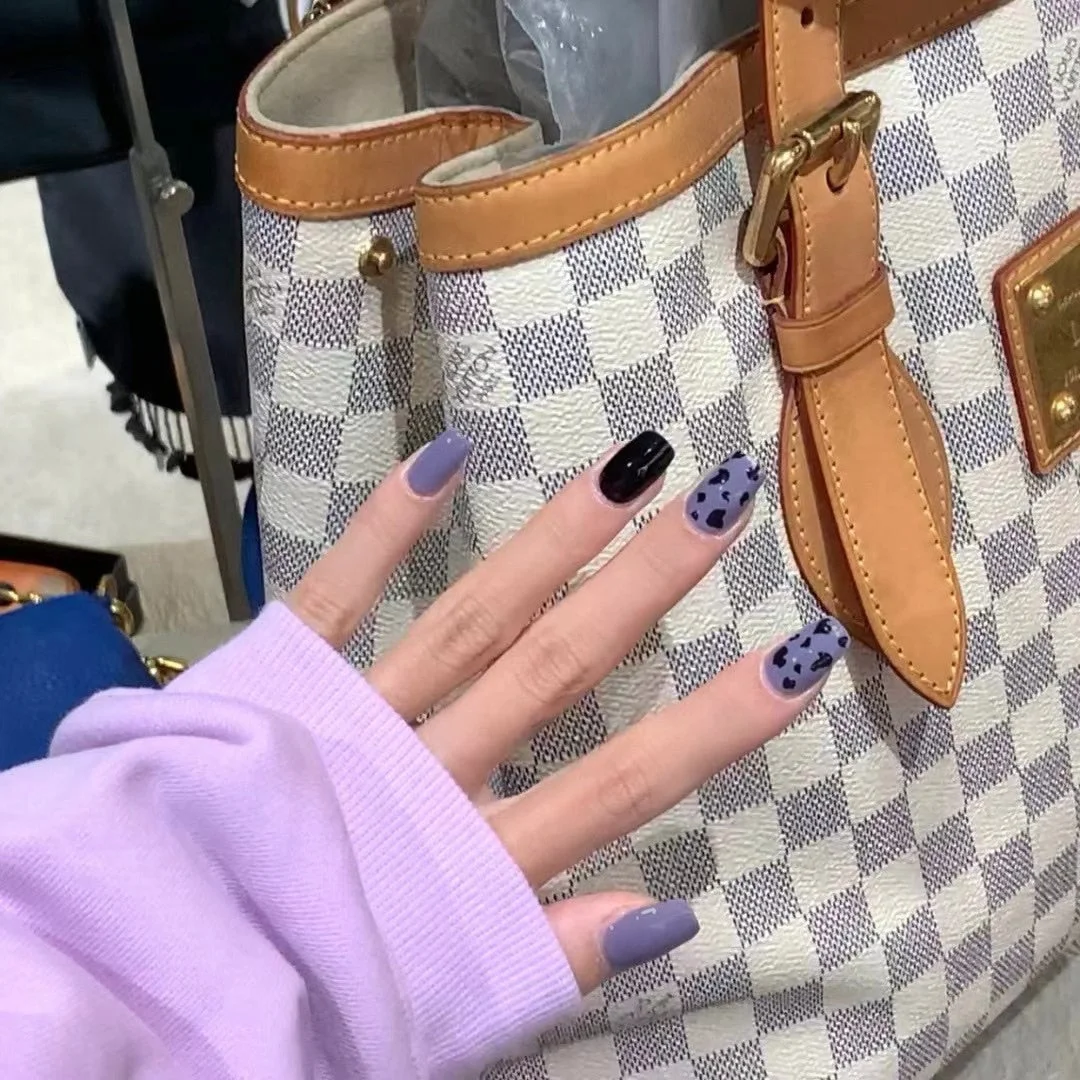 24pcs Small Floral Printed False Nails Patch Glue Type Short Paragraph Fashion Manicure Natural Artificial Ballerina Fake Nails-Nail Inspo