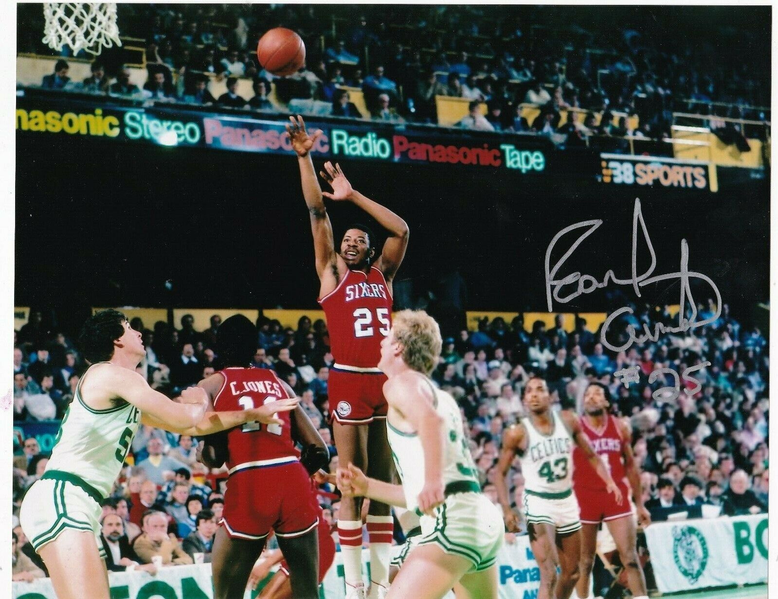 EARL CURETON PHILADELPHIA 76ERS ACTION SIGNED 8x10 Photo Poster painting