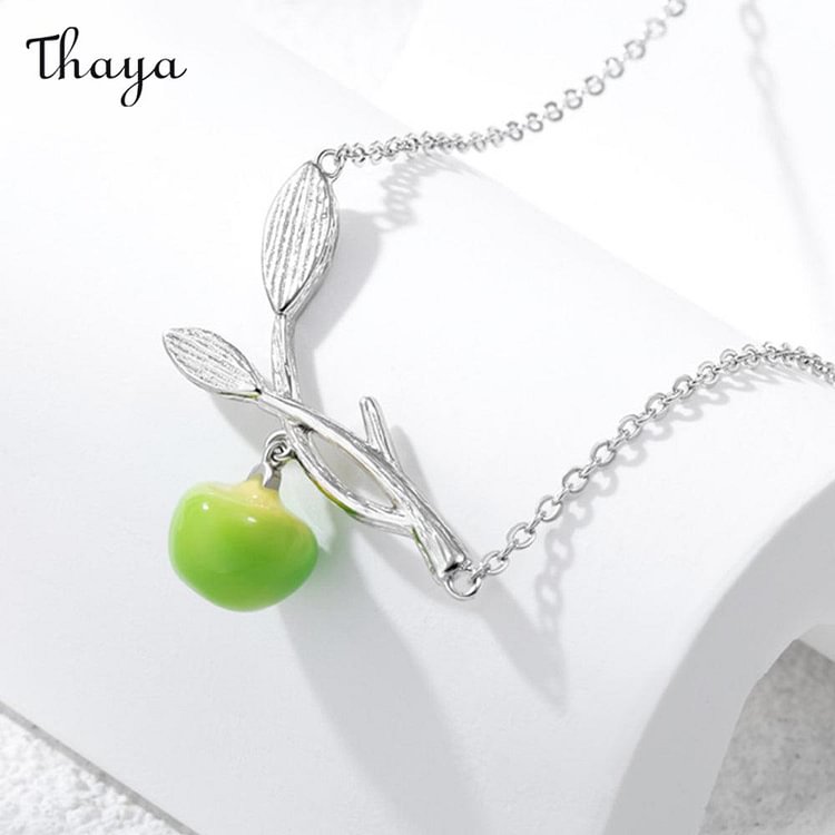 Thaya Green Apple Three-Dimensional Necklace