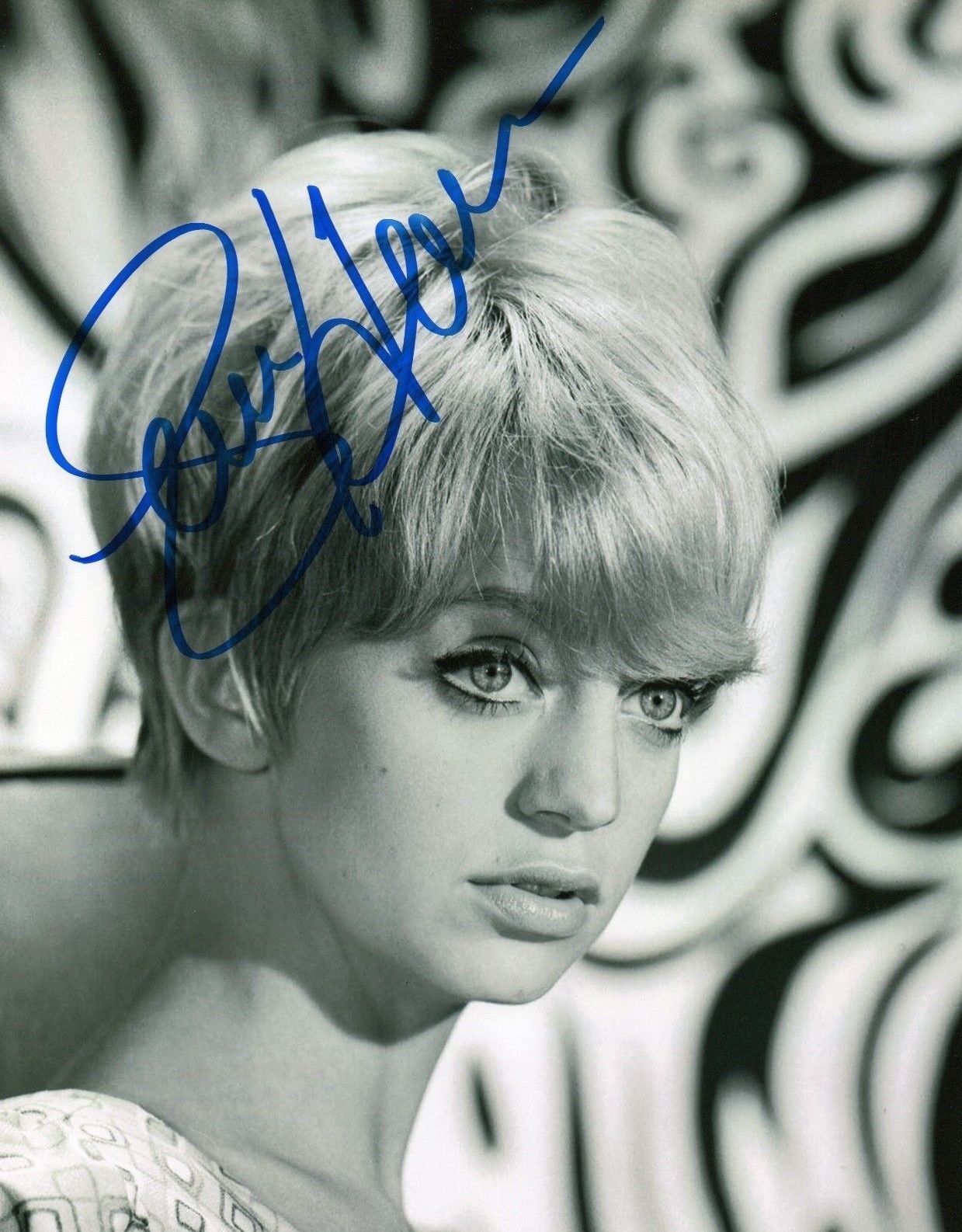 GOLDIE HAWN AUTOGRAPHED SIGNED A4 PP POSTER Photo Poster painting PRINT 3
