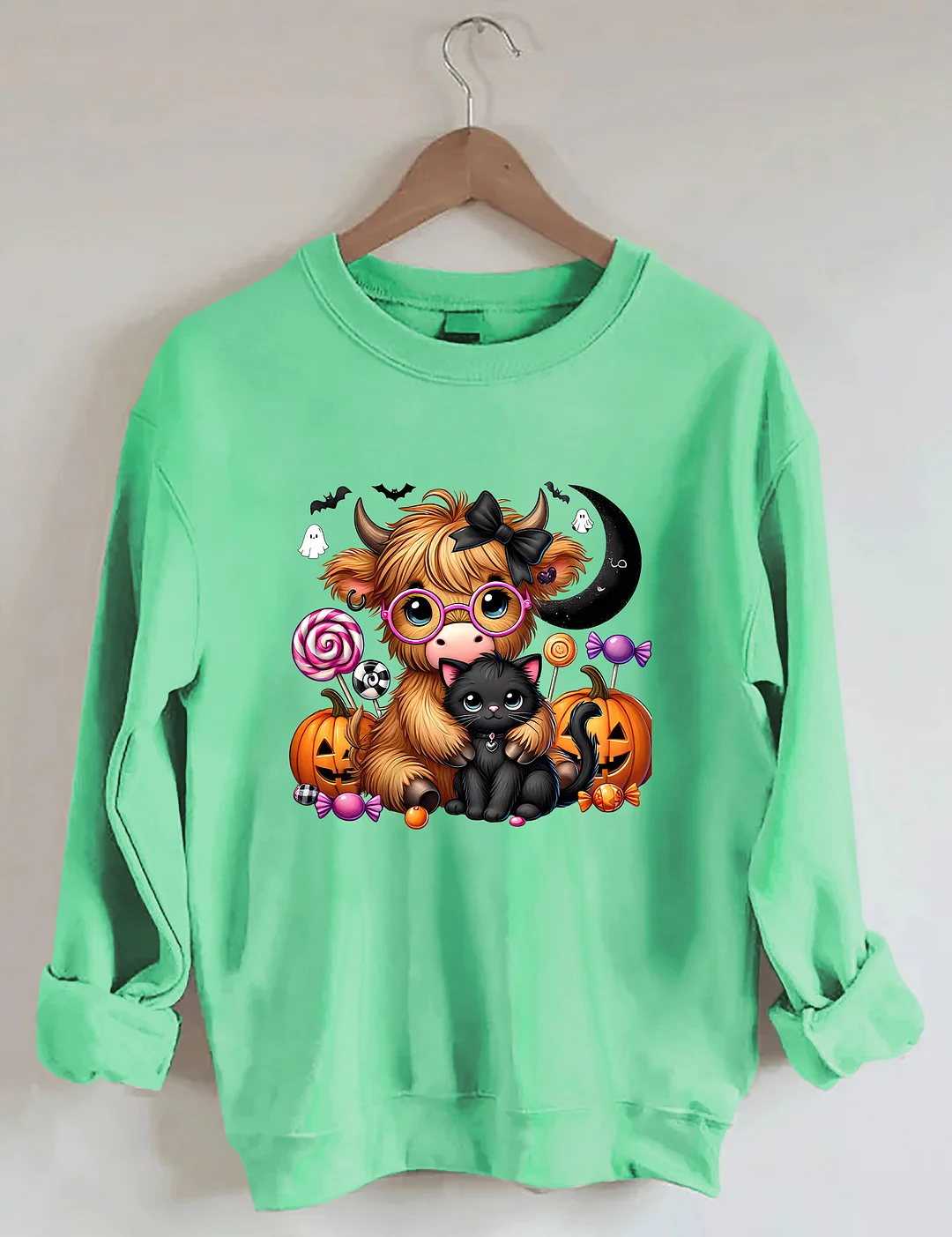 Halloween Cute Highland Cow Sweatshirt