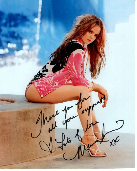 MENA SUVARI signed autographed Photo Poster painting GREAT CONTENT