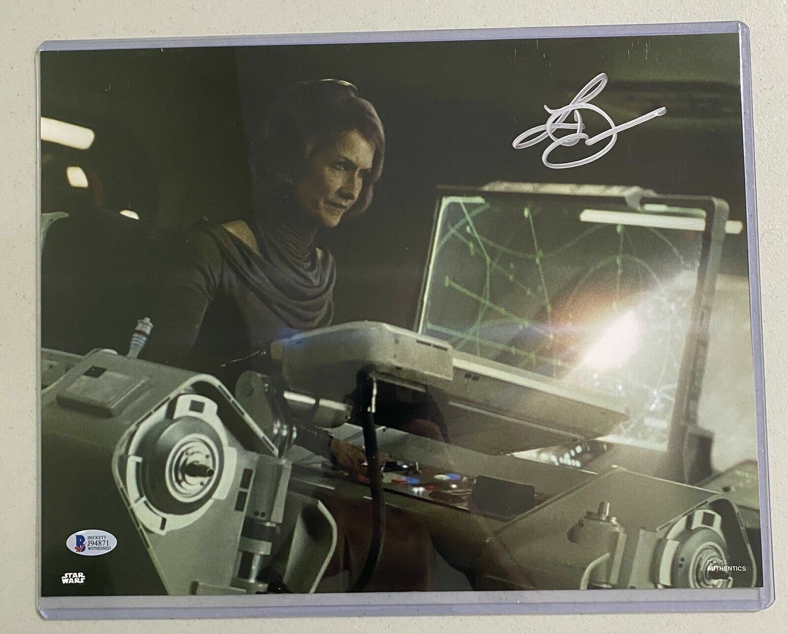 Laura Dern as Vice Admiral Holdo in Star Wars signed 11x14 Photo Poster painting BAS Beckett COA